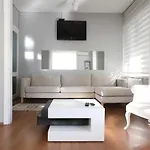 Appartement On The Street Of Bagdat Istambul
