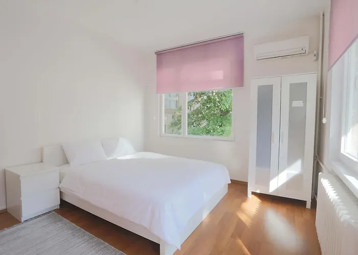 Апартаменты On The Street Of Bagdat *